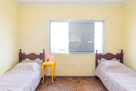 Casa à venda com 2 quartos em Vila Paiva, São Paulo, SP