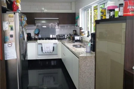 Casa à venda com 4 quartos, sendo 3 suítes, em Vila Tramontano, São Paulo, SP