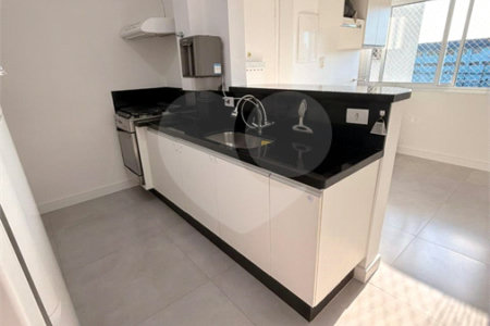 Apartamento à venda com 3 quartos, sendo 1 suíte,  em Parque Santana, Mogi das Cruzes, SP