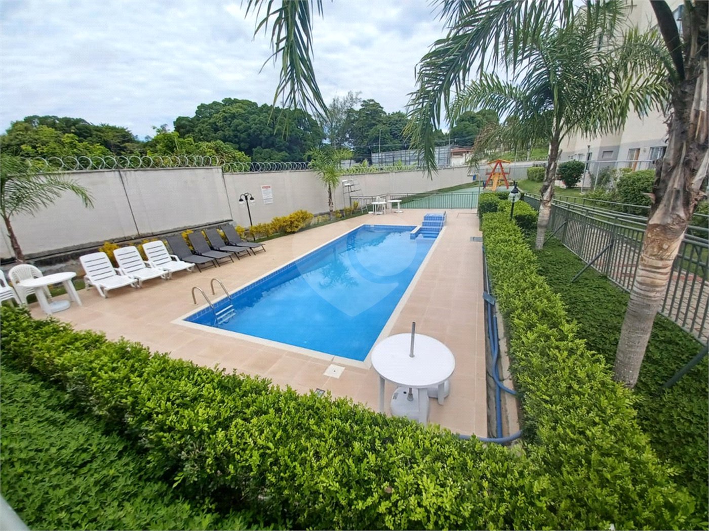 Apartamento à venda com 2 quartos em Santa Cruz, Rio de Janeiro, RJ