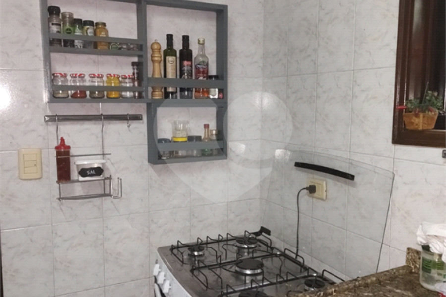 Sobrado à venda com 4 quartos, sendo 1 suíte, em Horto, São Paulo, SP