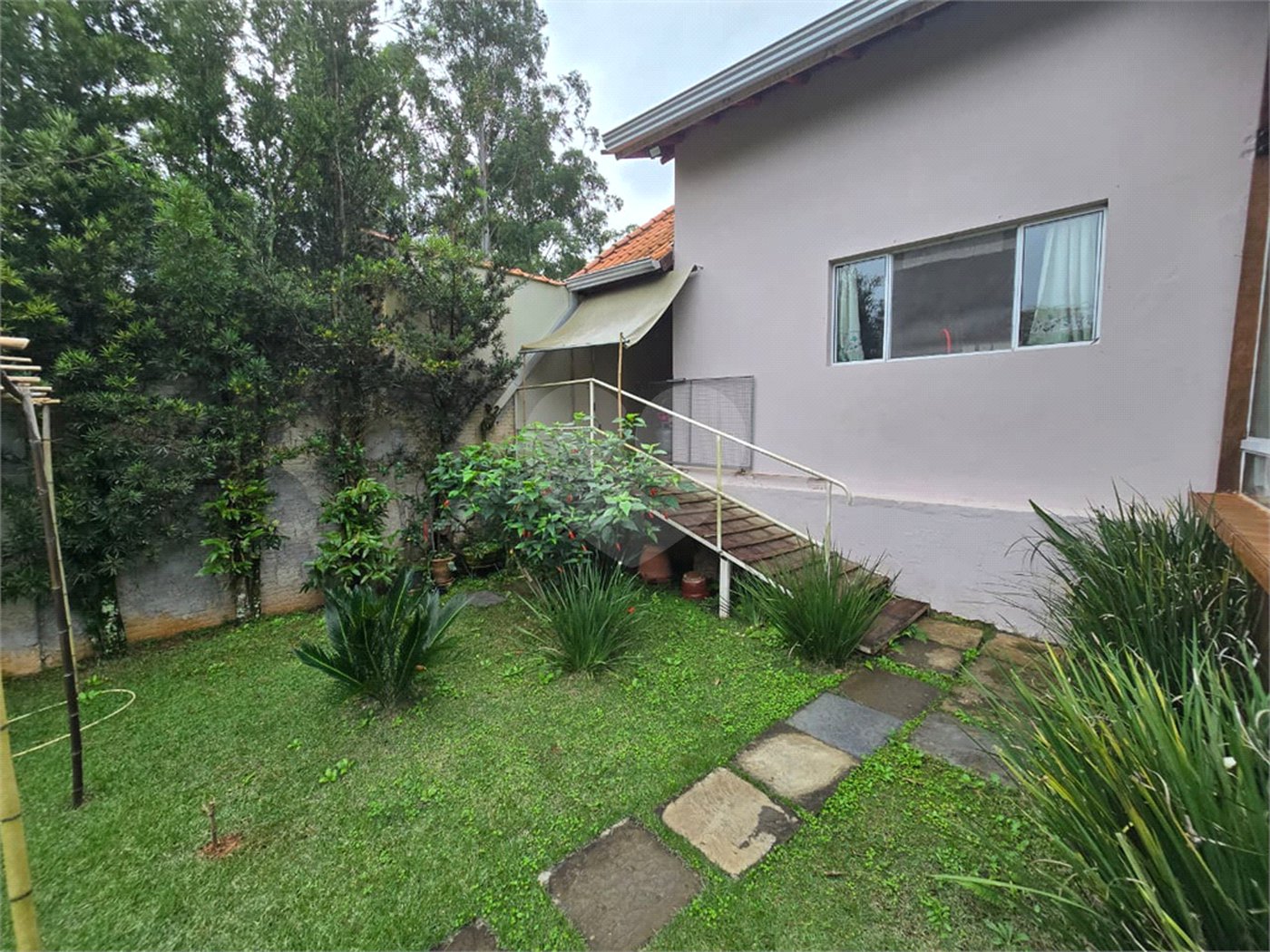 Chácara à venda com 3 quartos, sendo 1 suíte, em Cercadinho, Alambari, SP