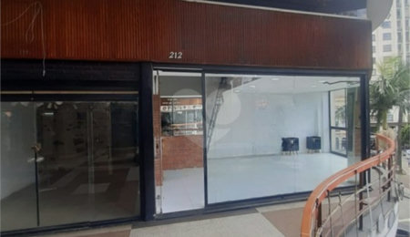 Loja à venda ou para alugar no Centro, São Paulo, SP