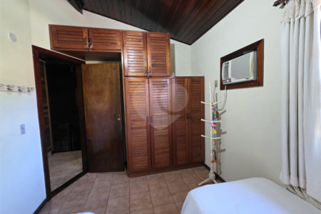 Casa à venda com 4 quartos, sendo 2 suítes, em Geribá, Armação dos Búzios, RJ