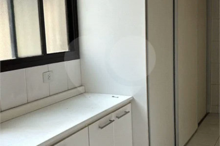 Apartamento à venda com 4 quartos, sendo 1 suíte, no Centro, Jundiaí, SP