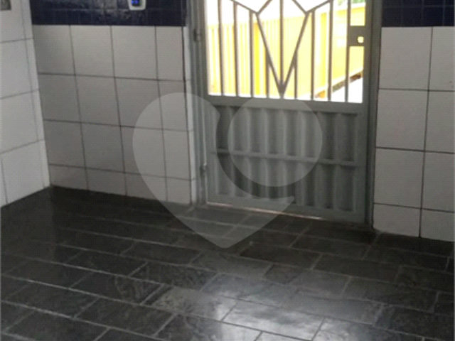 Apartamento à venda com 2 quartos em Cidade Tiradentes, São Paulo, SP