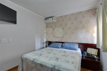 Sobrado à venda com 3 quartos, sendo 1 suíte, em Jardim Prudência, São Paulo, SP
