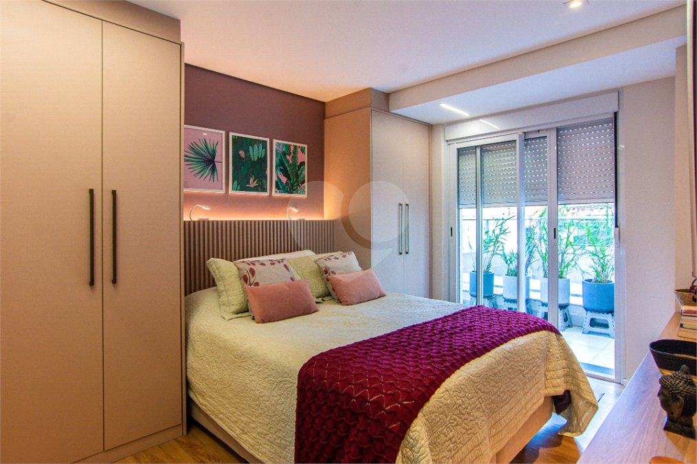 Apartamento à venda com 2 quartos, sendo 1 suíte, em Chácara Santo Antônio (zona Sul), São Paulo, SP