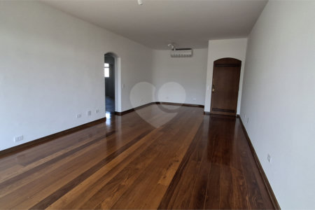 Apartamento para alugar com 3 quartos, sendo 1 suíte, em Chácara Santo Antônio, São Paulo, SP