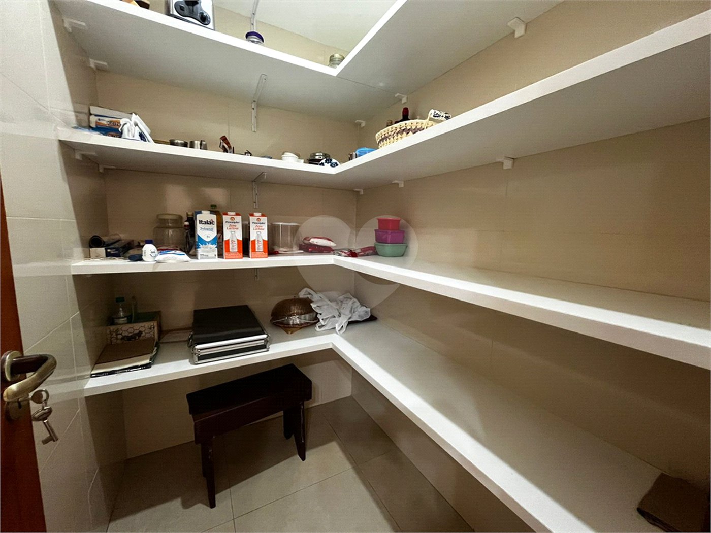 Casa à venda com 4 quartos, sendo 2 suítes,  em Vila São Gonçalo, Itapetininga, SP