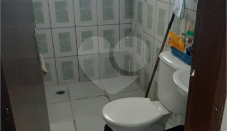 Sobrado à venda com 4 quartos em Horto, São Paulo, SP