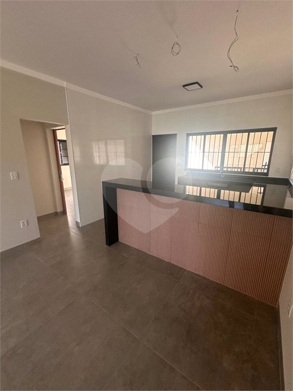 Casa à venda com 4 quartos em Vila Cidade Industrial (vila Xavier), Araraquara, SP