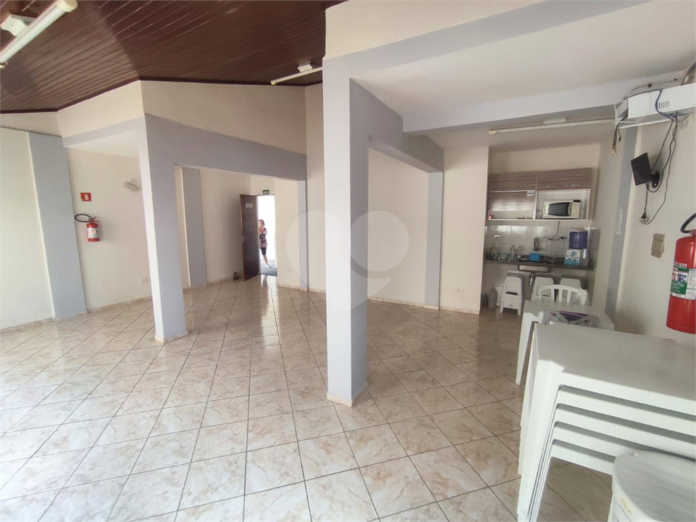 Apartamento à venda com 2 quartos, sendo 1 suíte, em Parque São Luís, Taubaté, SP
