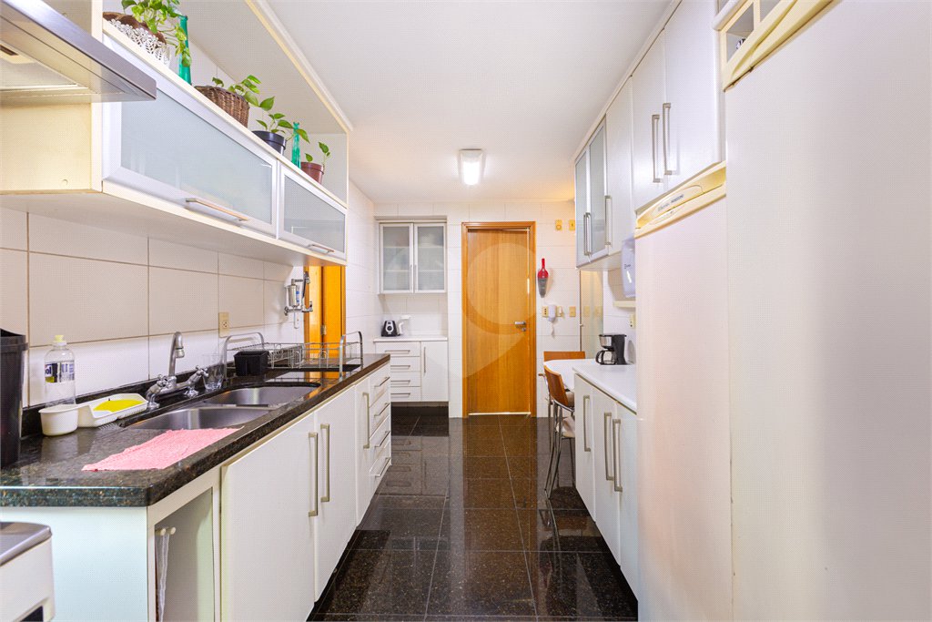 Apartamento à venda com 3 suítes em Alto da Lapa, São Paulo, SP