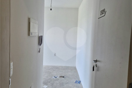 Apartamento à venda com 3 quartos, sendo 1 suíte, em Vila Anastácio, São Paulo, SP
