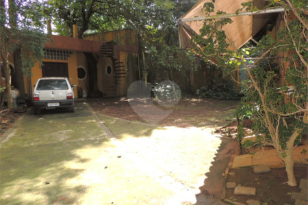 Casa à venda ou para alugar com 4 suítes em Santo Amaro, São Paulo, SP