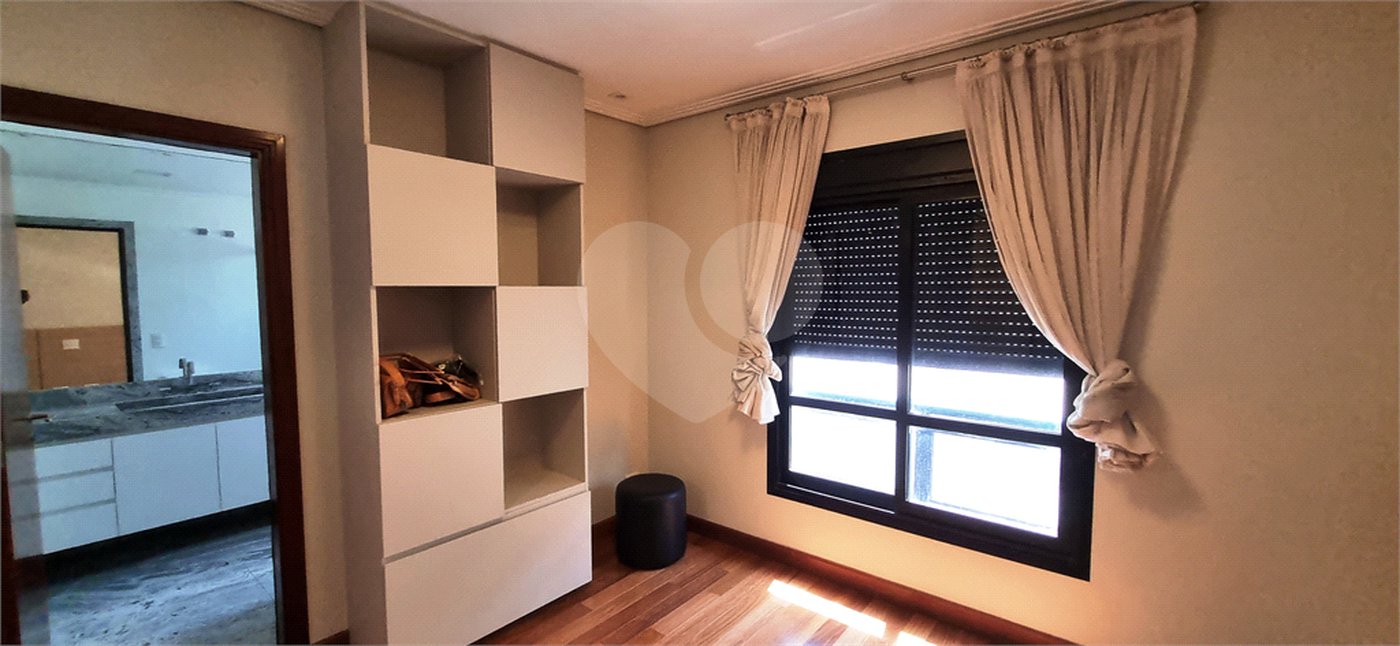 Apartamento à venda com 4 quartos, sendo 3 suítes, em Santana, São Paulo, SP