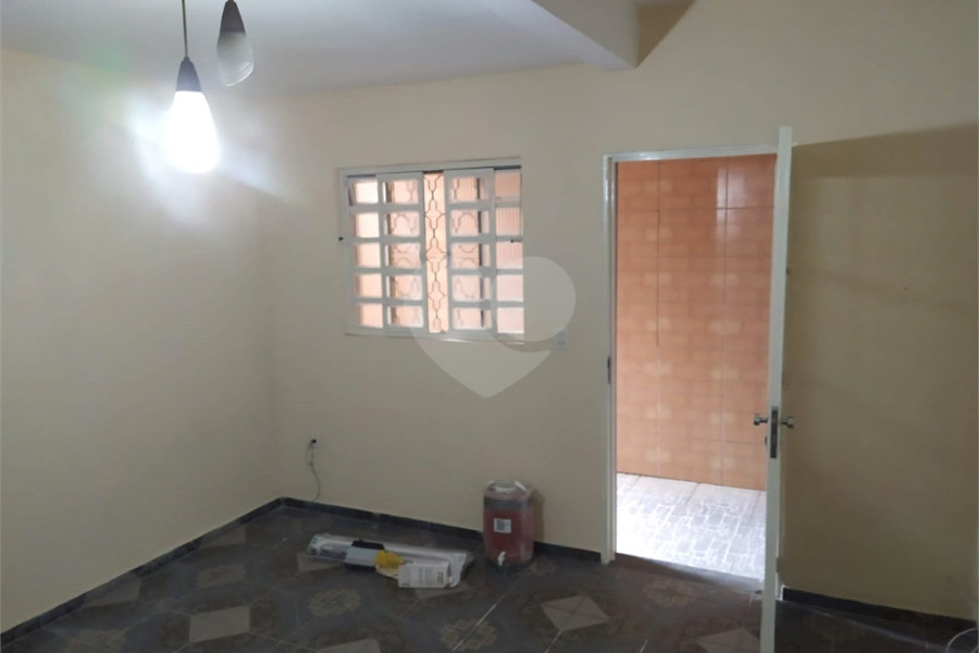 Sobrado à venda com 3 quartos, sendo 1 suíte, em Jaraguá, São Paulo, SP