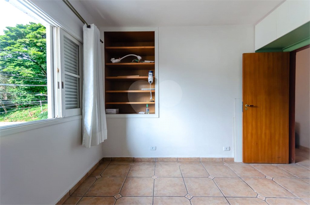 Sobrado à venda ou para alugar com 4 quartos, sendo 1 suíte, em Vila Anglo Brasileira, São Paulo, SP