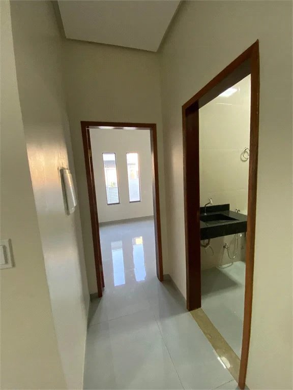 Casa à venda com 3 quartos, sendo 1 suíte, em Catumbi, Balsas, MA