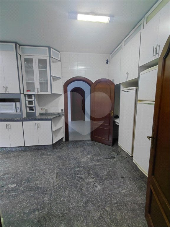 Casa à venda com 4 suítes no condomínio Ville Bourghese, São Paulo - SP