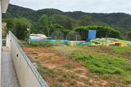 Casa à venda com 2 quartos no condomínio Residencial Cristal Lll, Mogi das Cruzes - SP