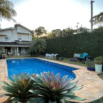 Casa à venda com 4 suítes em Vila Santo Antônio, Cotia, SP
