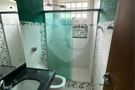 Casa à venda com 3 quartos, sendo 1 suíte, em Jardim Santa Marta, Cuiabá, MT