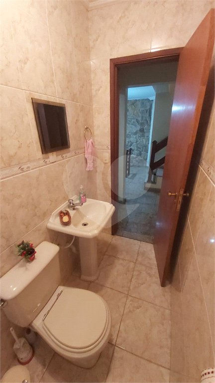 Sobrado à venda com 7 quartos, sendo 2 suítes, em Jardim Marajoara, São Paulo, SP
