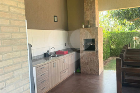 Casa à venda com 3 suítes no condomínio Terras de Mont Serrat, Salto - SP
