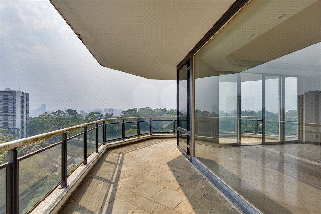 Apartamento à venda com 4 suítes em Santo Amaro, São Paulo, SP