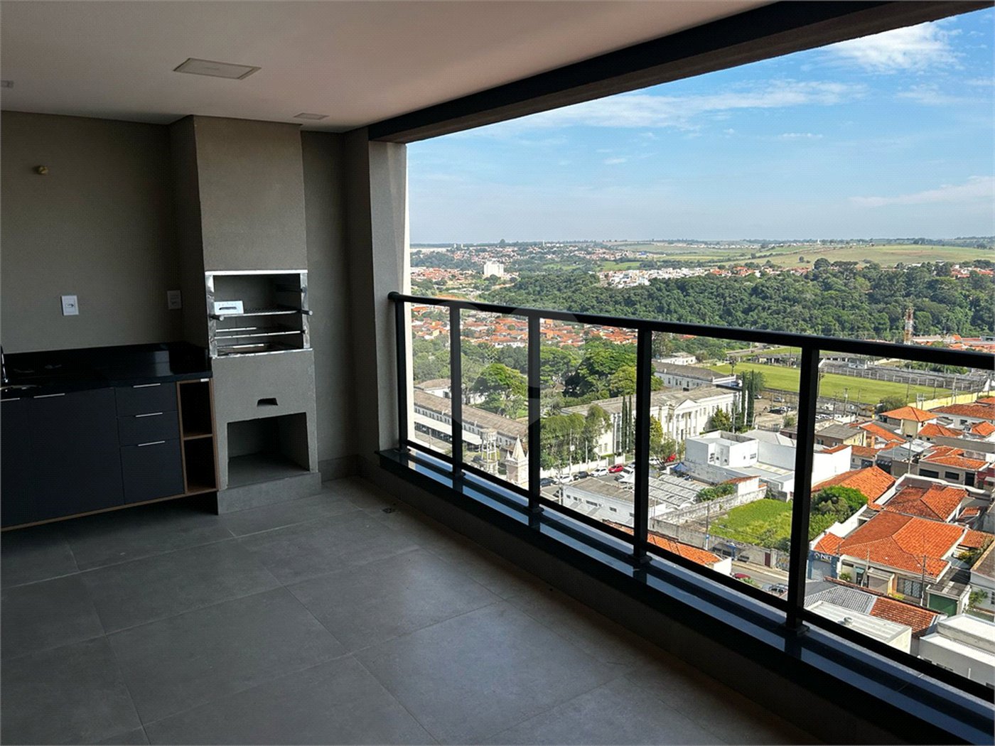 Apartamento à venda com 3 suítes no Centro, Itapetininga, SP