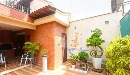 Casa à venda com 4 quartos, sendo 1 suíte,  em Tijuca, Rio de Janeiro, RJ