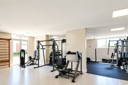 Apartamento reformado de 92 m² no Baeta Neves, com 2 dormitórios, 1 suíte, sala ampliada, área gourmet, 2 vagas, planejados e lazer completo.