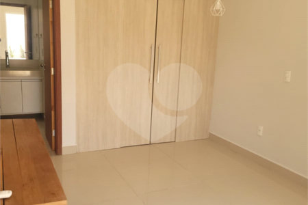 Indaiatuba- Condominio Maria Dulce-Venda e Locação - Terreno 300,00 ms - construido - 180,00 ms - Casa Terrea - 3 suites - escritório com ventilador, lavabo - cozinha com armários,forno, coifa e cooktop , ventilador - despensa - lavanderia com armarios- varanda gourmet com churrasqueira, quintal c