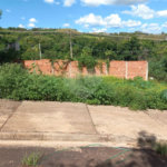 Terreno com 305,82 m² .