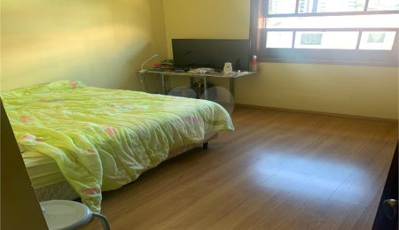 Sobrado à venda com 4 quartos em Santana, São Paulo, SP