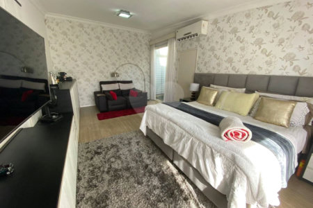 Casa à venda com 4 suítes em Vila Oliveira, Mogi das Cruzes, SP