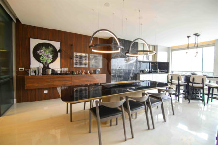 Apartamento à venda com 4 suítes em Real Parque, São Paulo, SP