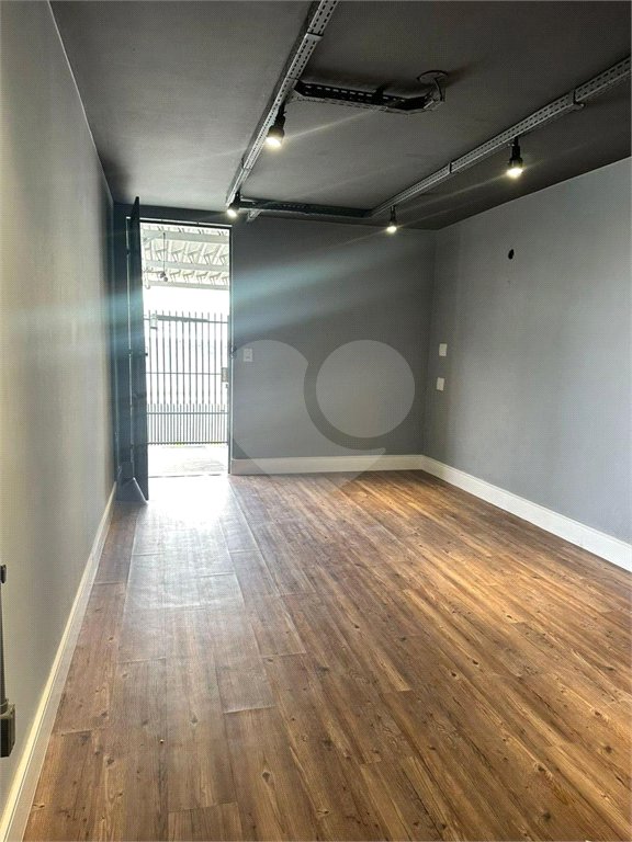 Casa à venda com 4 quartos, sendo 1 suíte, em Vila Oliveira, Mogi das Cruzes, SP