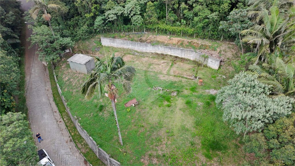 Casa à venda no condomínio Jardim da Montanha I, Mairiporã - SP
