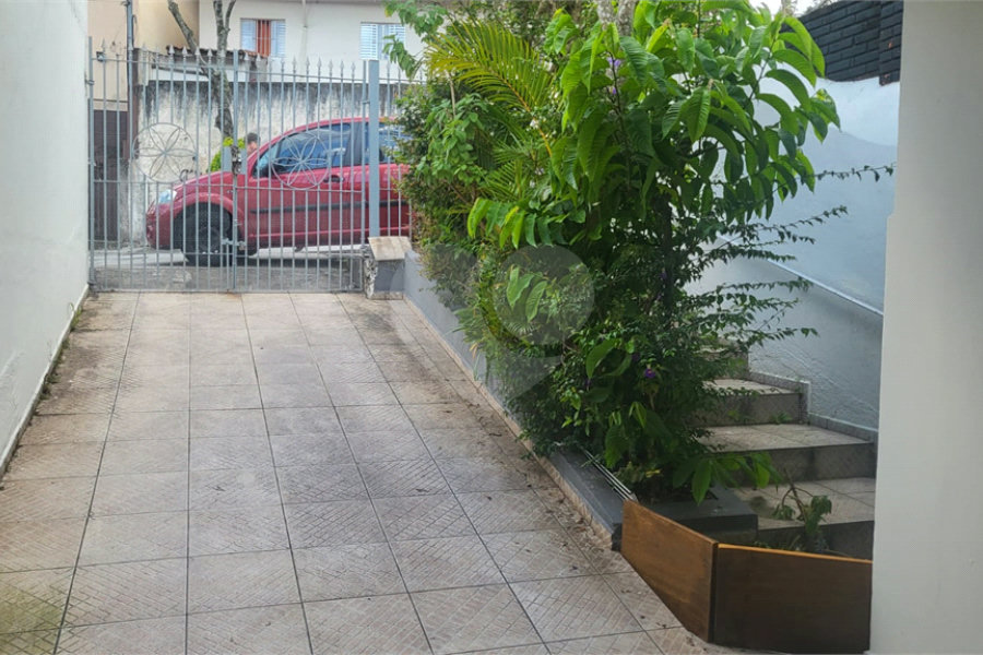 Sobrado à venda com 5 quartos, sendo 2 suítes, em Horto, São Paulo, SP