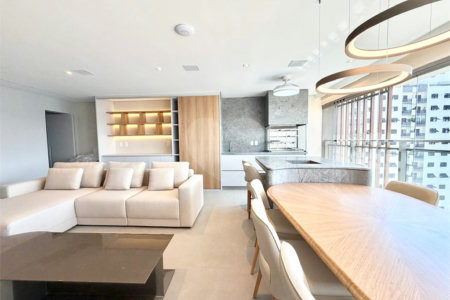 Apartamento à venda com 3 suítes em Campo Belo, São Paulo, SP
