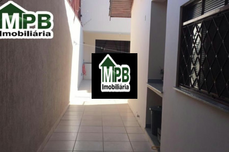 Sobrado à venda com 5 quartos, sendo 3 suítes, em Jardim Helena Cristina, Sorocaba, SP