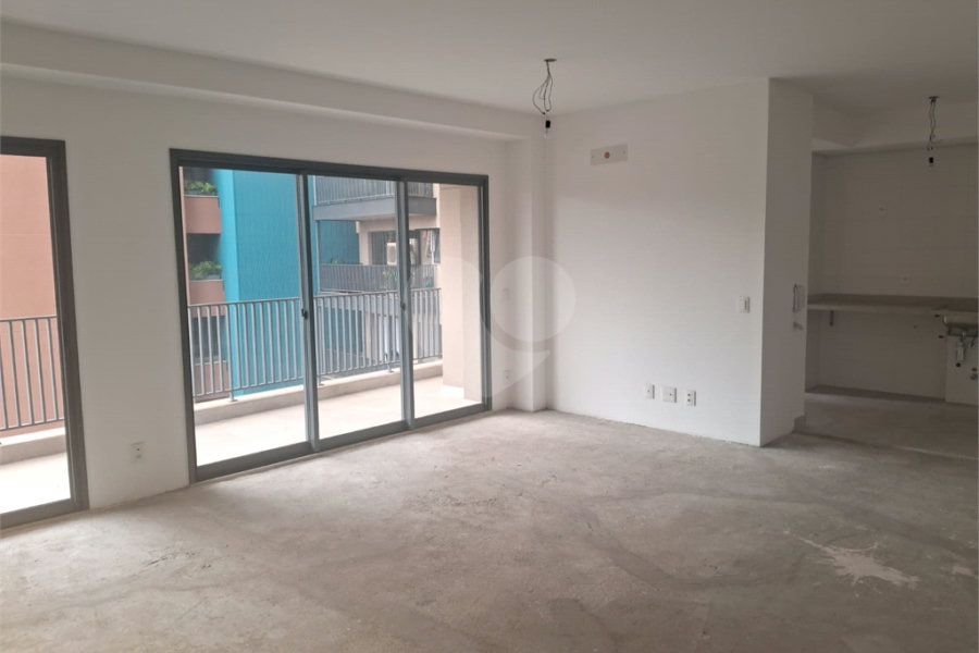 Apartamento à venda com 2 suítes em Alto da Lapa, São Paulo, SP
