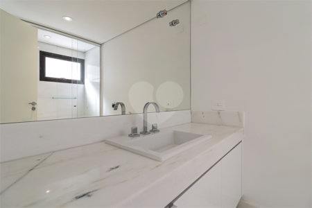 Apartamento à venda com 3 suítes em Cidade Monções, São Paulo, SP