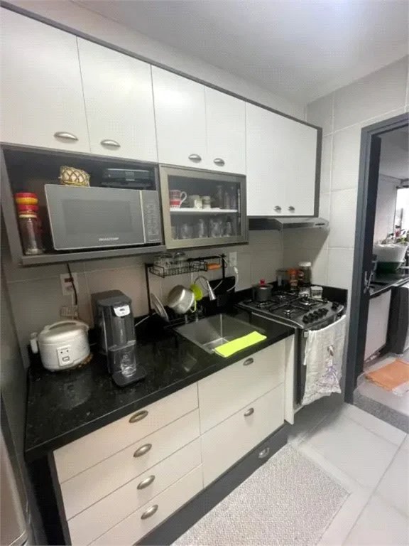 Apartamento à venda com 2 quartos, sendo 1 suíte, em Ferreira, São Paulo, SP