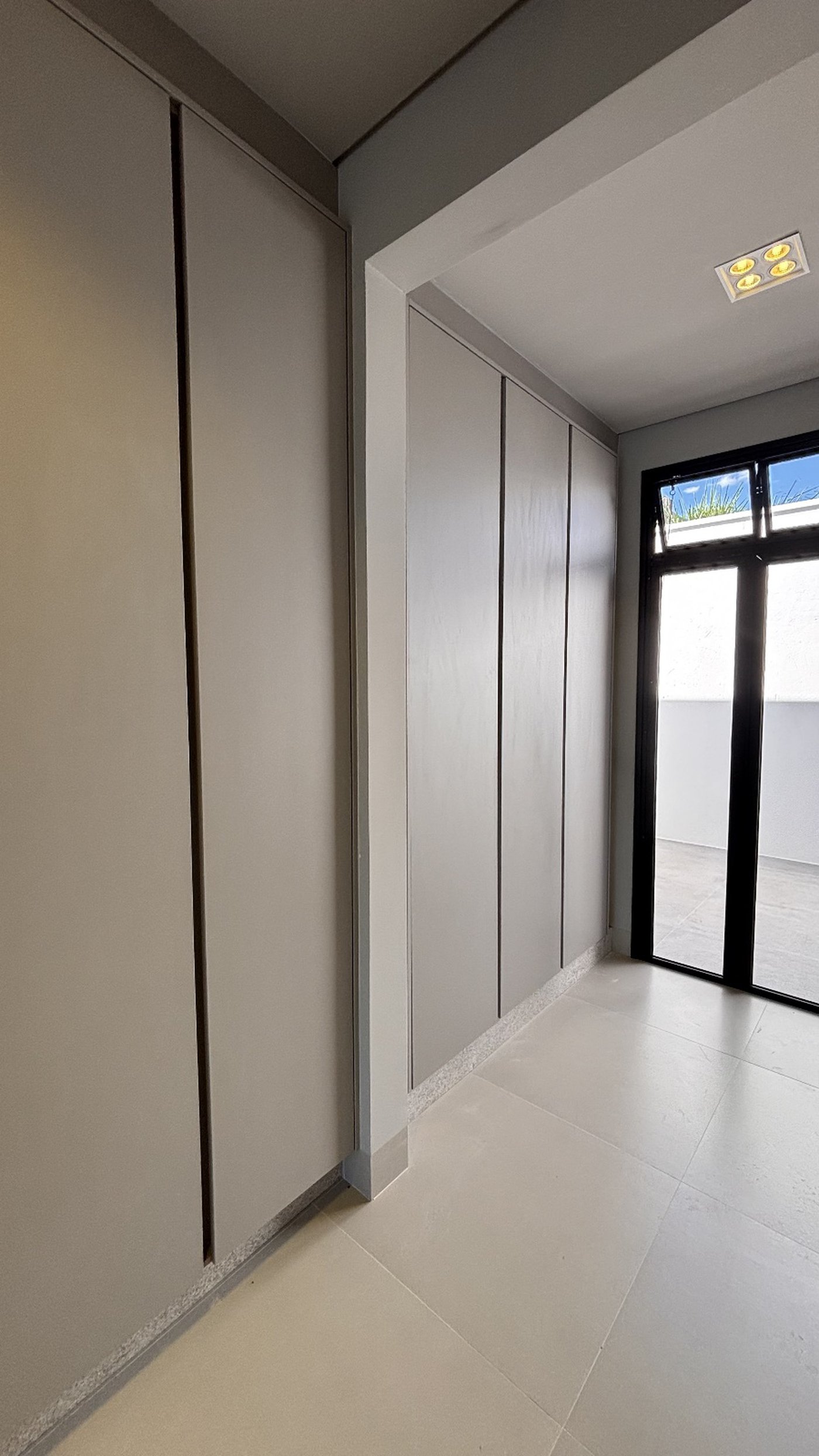 Casa à venda com 4 quartos, sendo 2 suítes, no condomínio Residencial Damha Belvedere, Presidente Prudente - SP