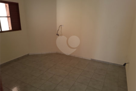 Casa à venda com 3 quartos em Parque São Carlos, Três Lagoas, MS