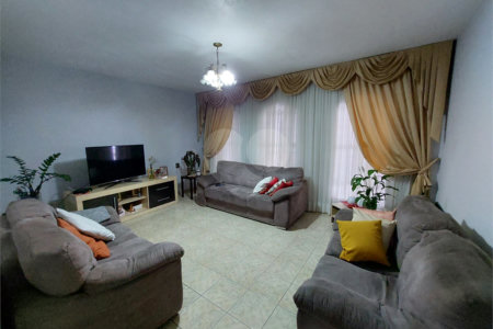 Casa à venda com 2 quartos, sendo 1 suíte, em Vila Barão, Sorocaba, SP